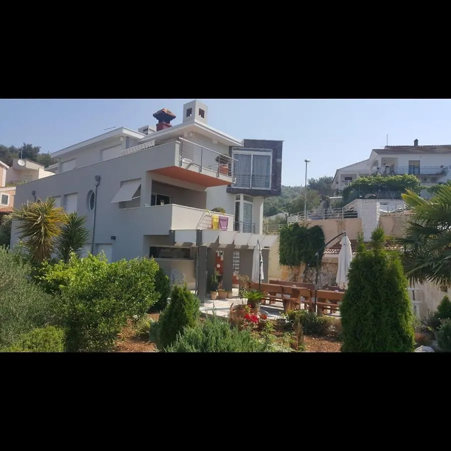 Apartment In Trogir With Sea View, Terrace, Air Conditioning, Wifi 4328-6 Croácia